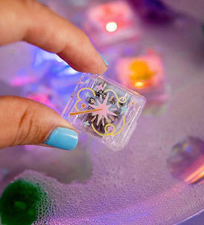 Cube lumineux pour le bain - féerique