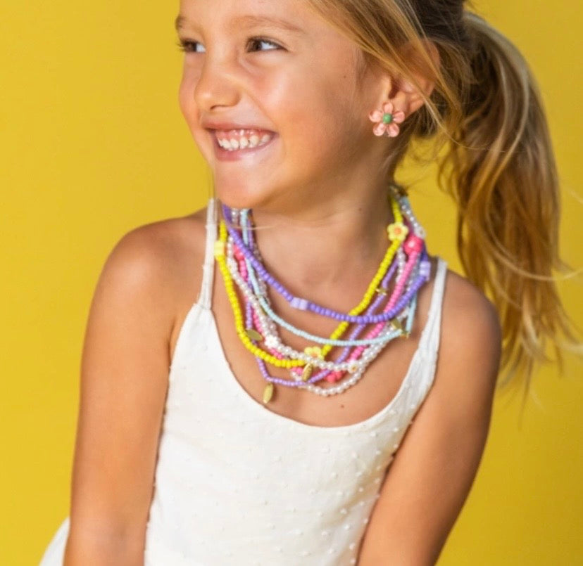 Collier élastique fleurs : 6 modèles