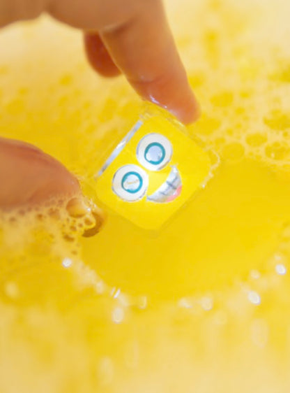 Cube lumineux pour le bain - Jaune